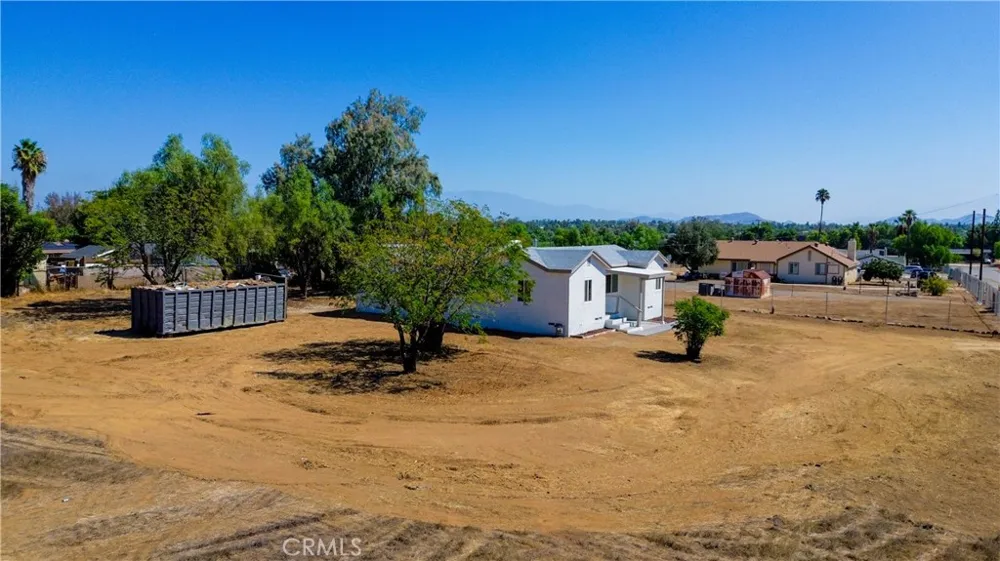 20368 Bailly Perris, CA 92570