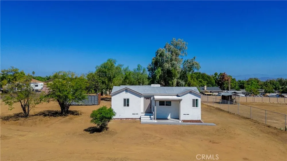 20368 Bailly Perris, CA 92570