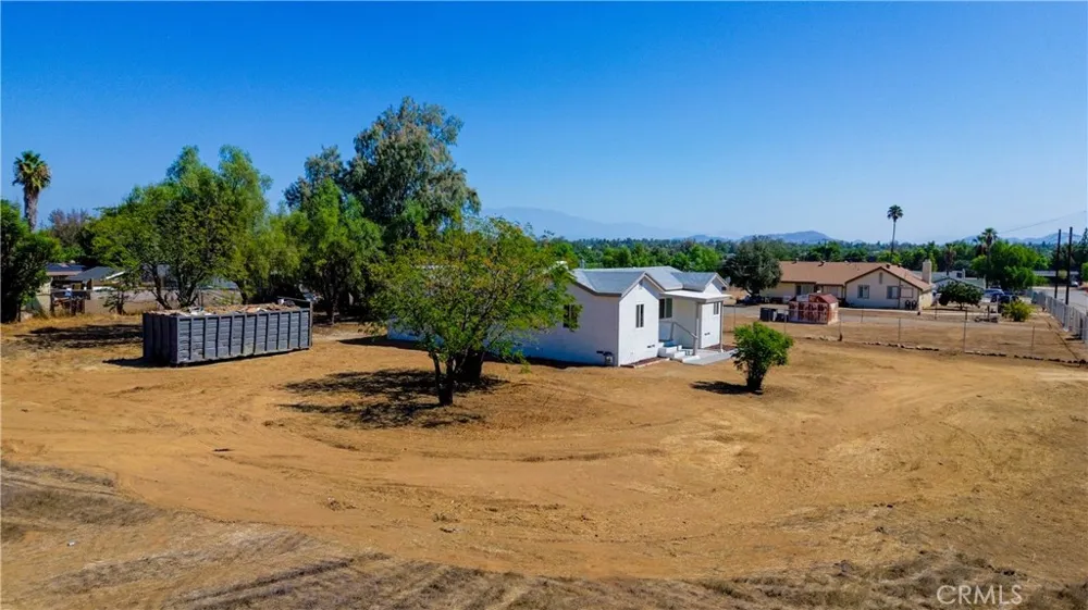 20368 Bailly Perris, CA 92570