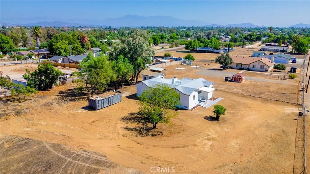 20368 Bailly Perris, CA 92570