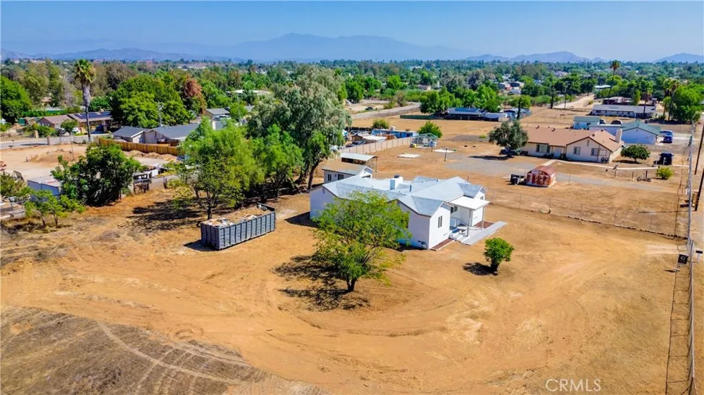 20368 Bailly Perris, CA 92570
