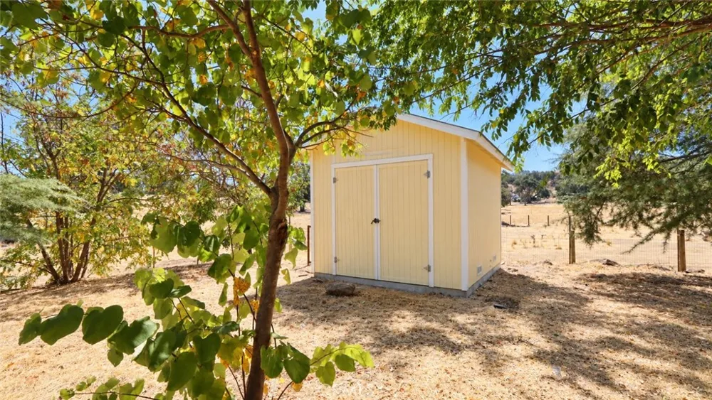 16525 Big Bear Road Lower Lake, CA 95457