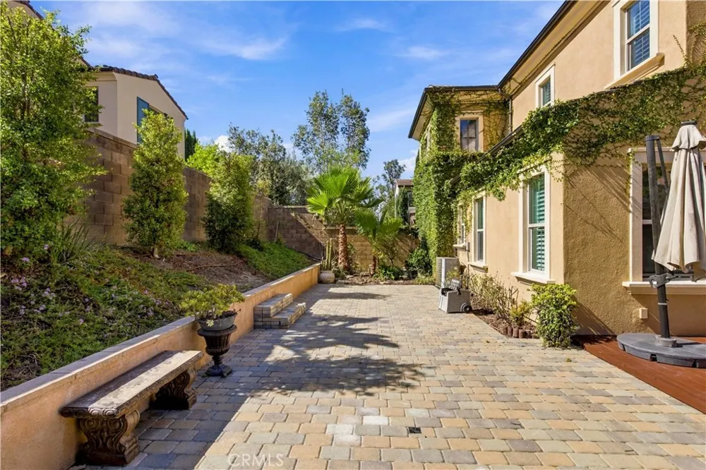 56 Quill Irvine, CA 92620