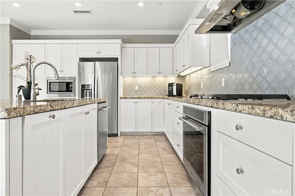 56 Quill Irvine, CA 92620