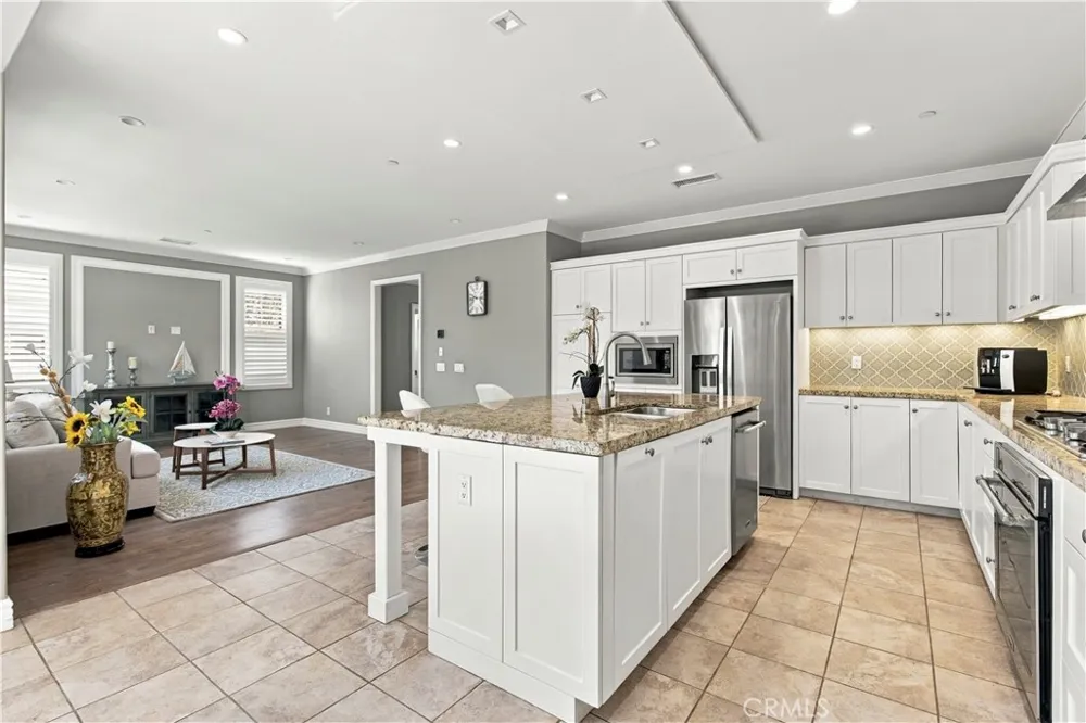 56 Quill Irvine, CA 92620