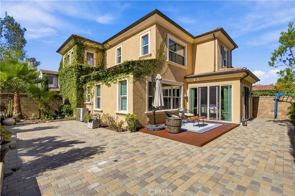 56 Quill Irvine, CA 92620