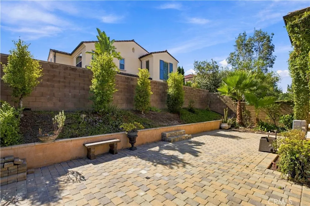 56 Quill Irvine, CA 92620