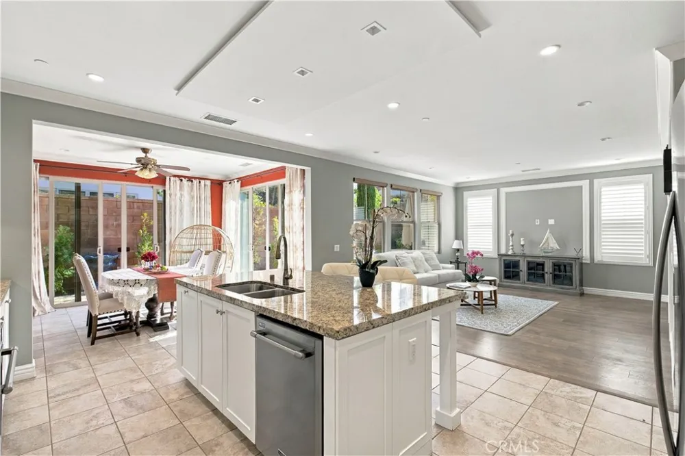 56 Quill Irvine, CA 92620