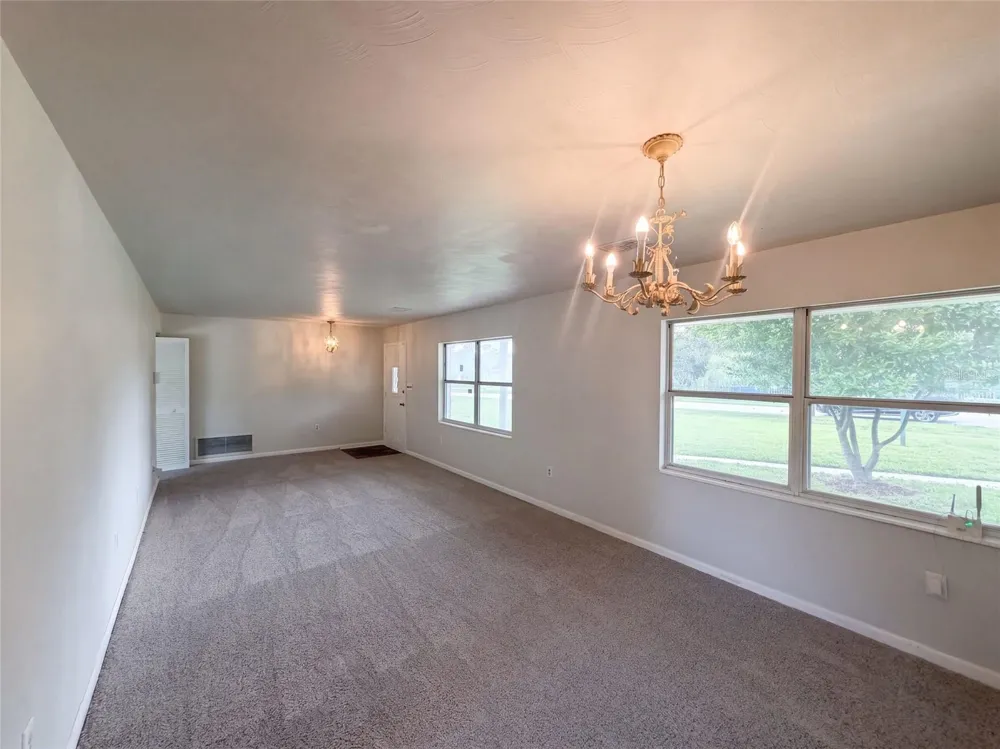 4427 PINEBROOKE PLACE Dover, FL 33527