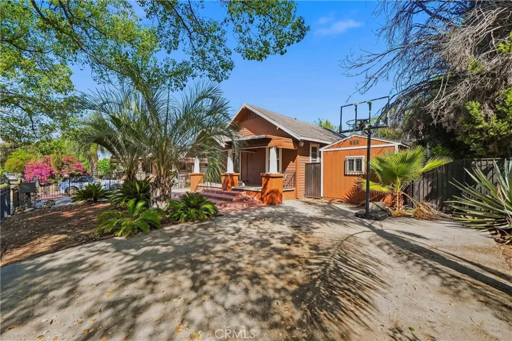 120 W 10th Street San Bernardino, CA 92410