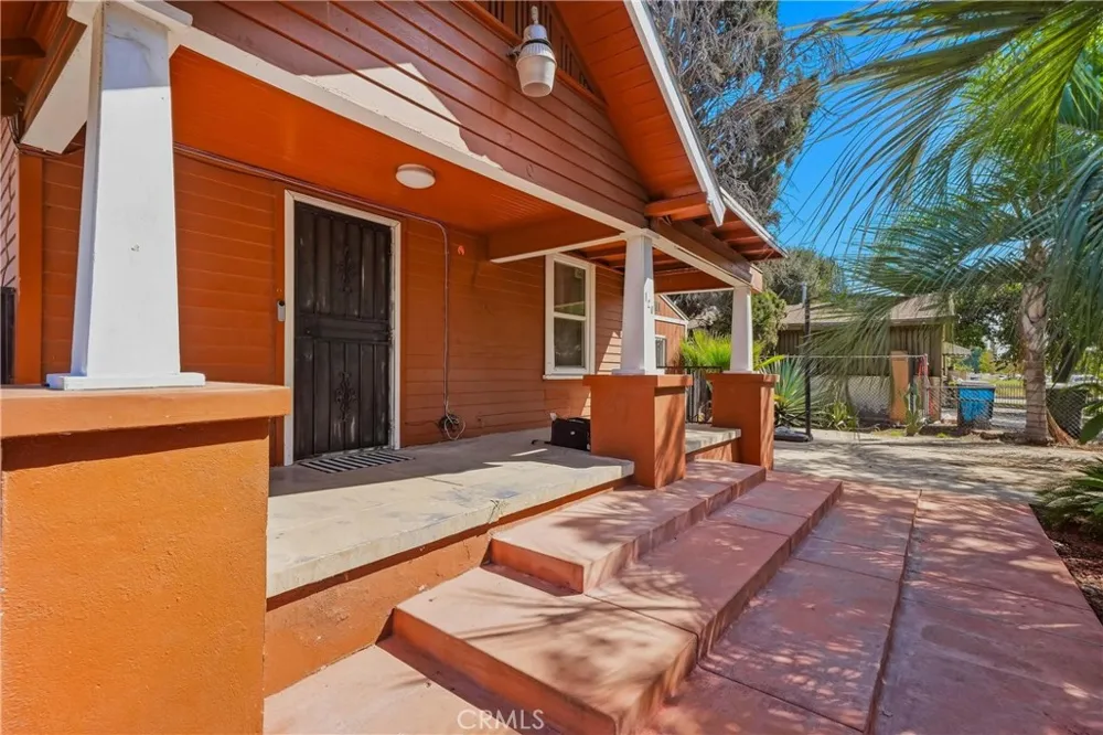 120 W 10th Street San Bernardino, CA 92410