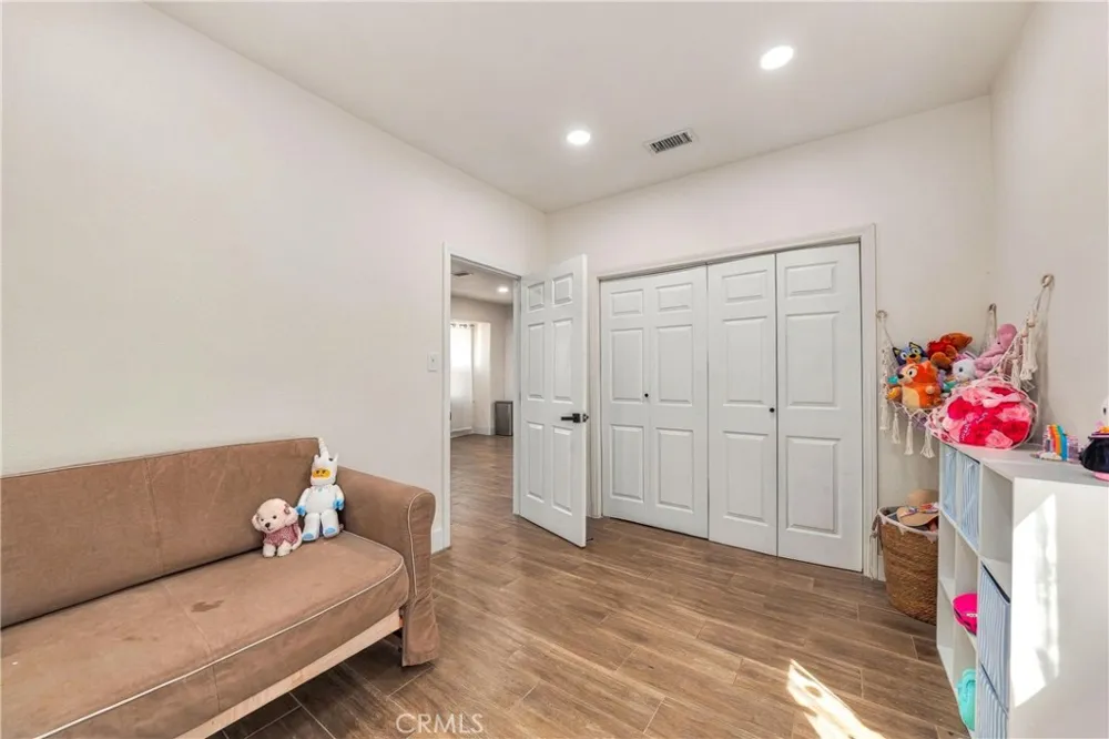 120 W 10th Street San Bernardino, CA 92410