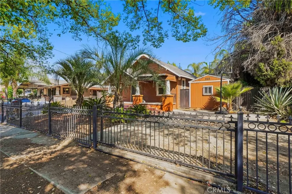 120 W 10th Street San Bernardino, CA 92410