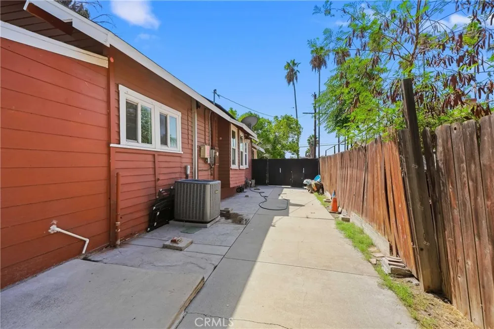 120 W 10th Street San Bernardino, CA 92410