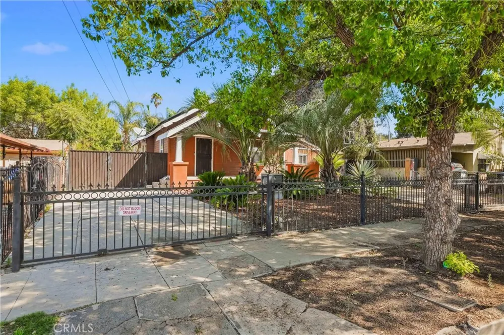 120 W 10th Street San Bernardino, CA 92410