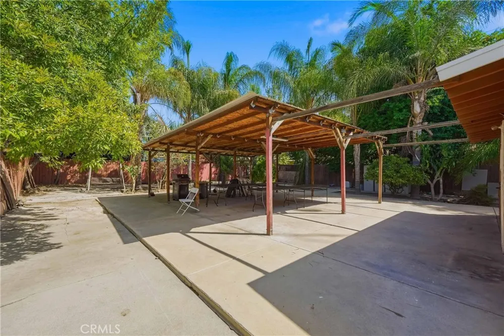 120 W 10th Street San Bernardino, CA 92410