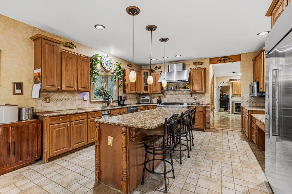 2 Lexington Court Monroe, NJ 08831