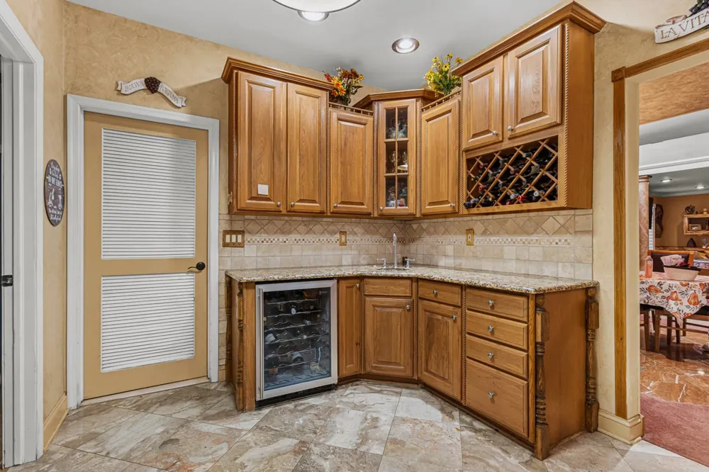 2 Lexington Court Monroe, NJ 08831