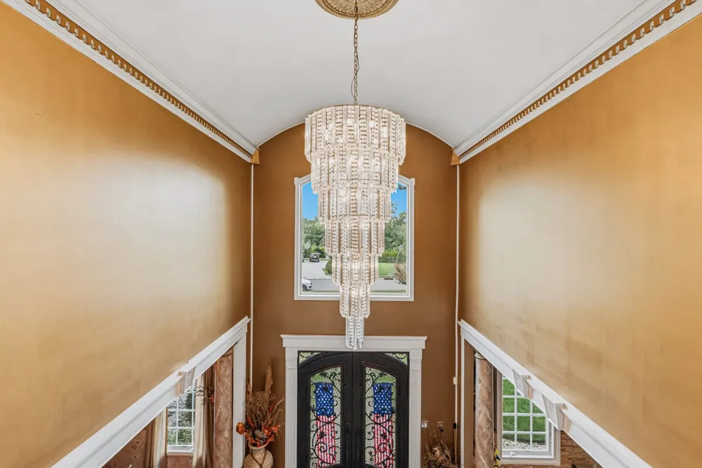 2 Lexington Court Monroe, NJ 08831
