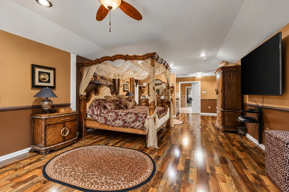 2 Lexington Court Monroe, NJ 08831