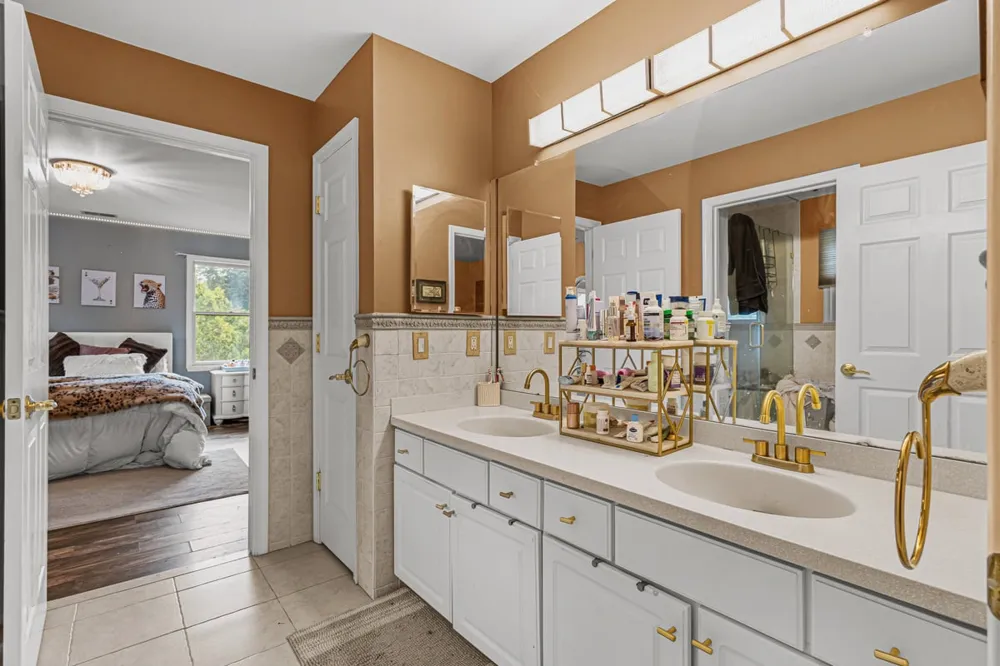 2 Lexington Court Monroe, NJ 08831