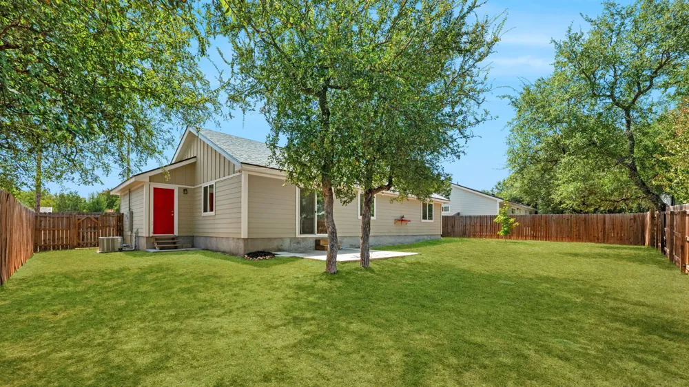 112 Brianna Circle Johnson City, TX 78636