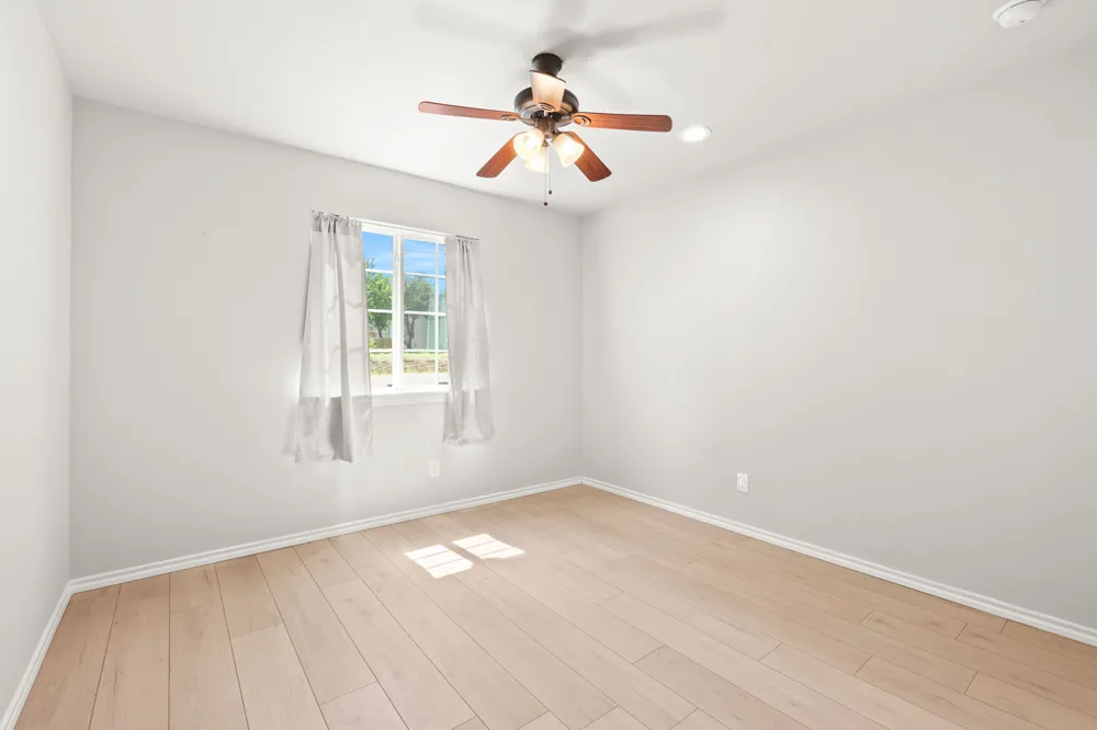 112 Brianna Circle Johnson City, TX 78636