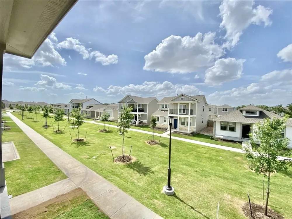 2525 Pecan Island Drive Leander, TX 78641