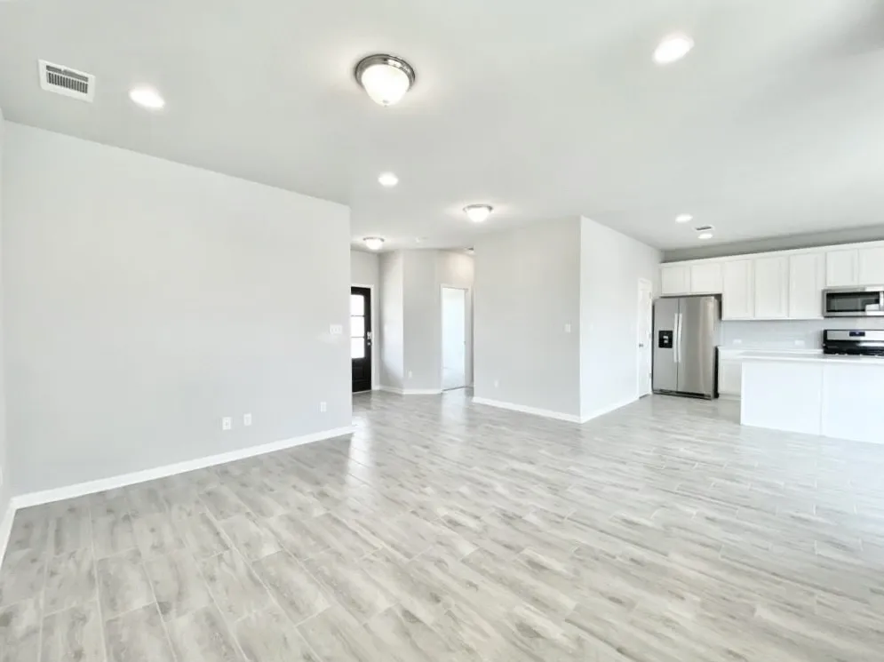2525 Pecan Island Drive Leander, TX 78641