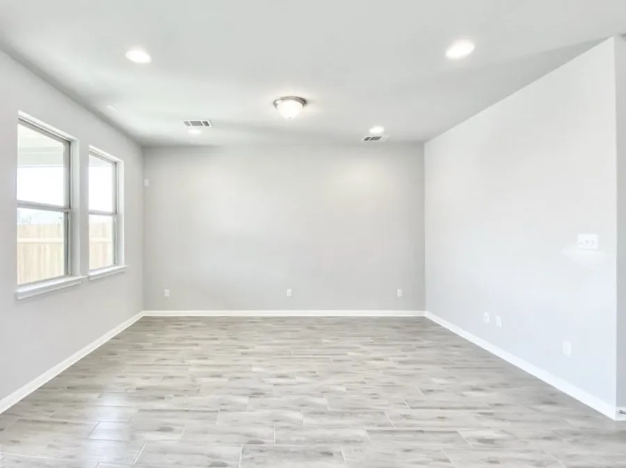 2525 Pecan Island Drive Leander, TX 78641