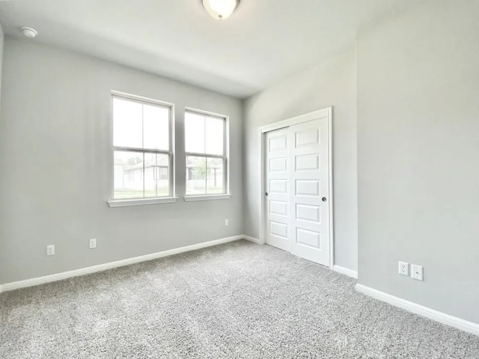 2525 Pecan Island Drive Leander, TX 78641