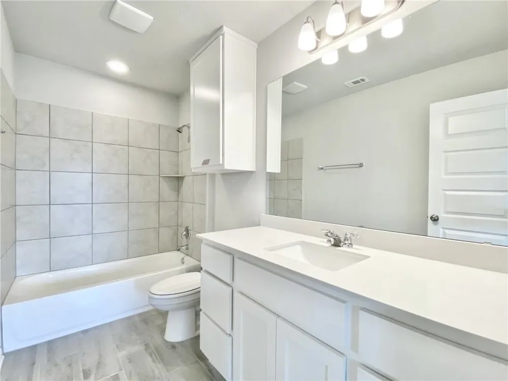 2525 Pecan Island Drive Leander, TX 78641