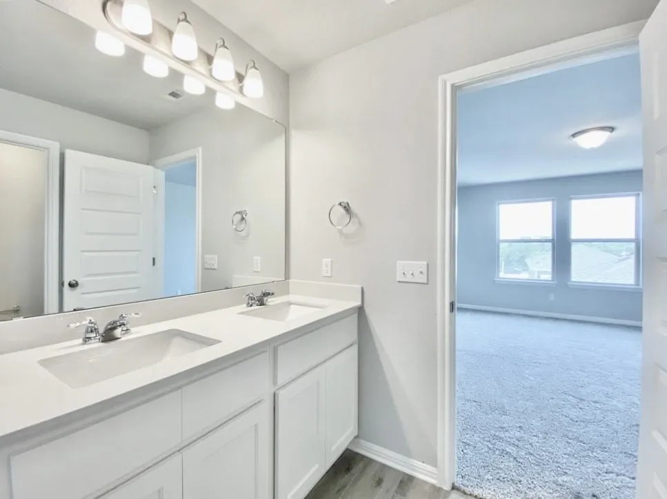 2525 Pecan Island Drive Leander, TX 78641