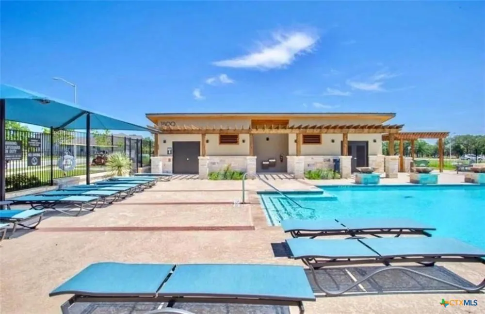 2525 Pecan Island Drive Leander, TX 78641