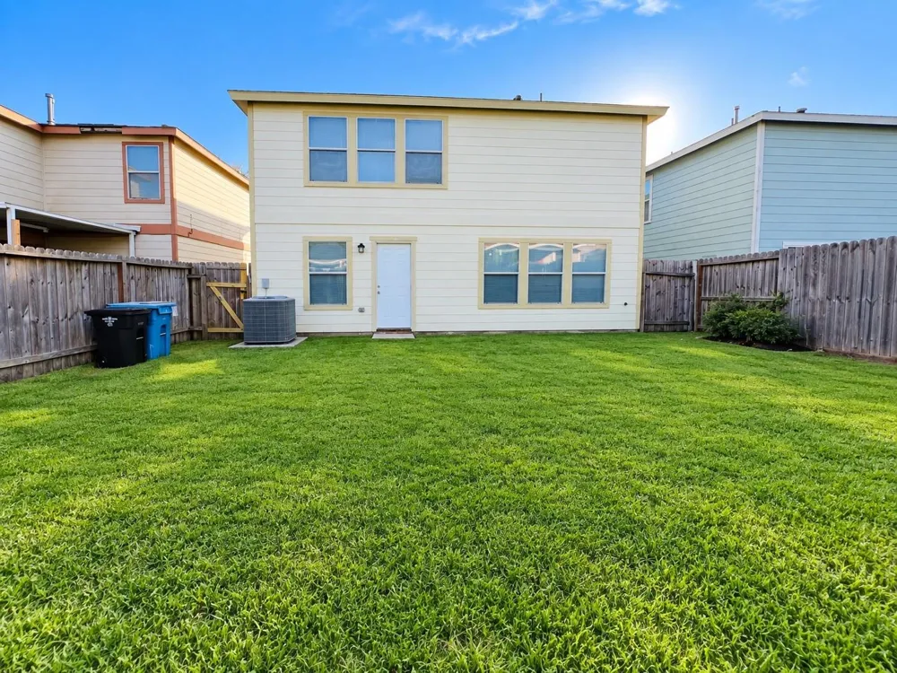 227 Silky Leaf Drive Houston, TX 77073