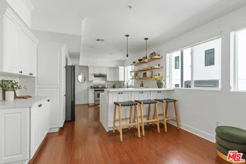 11801 Avon Way