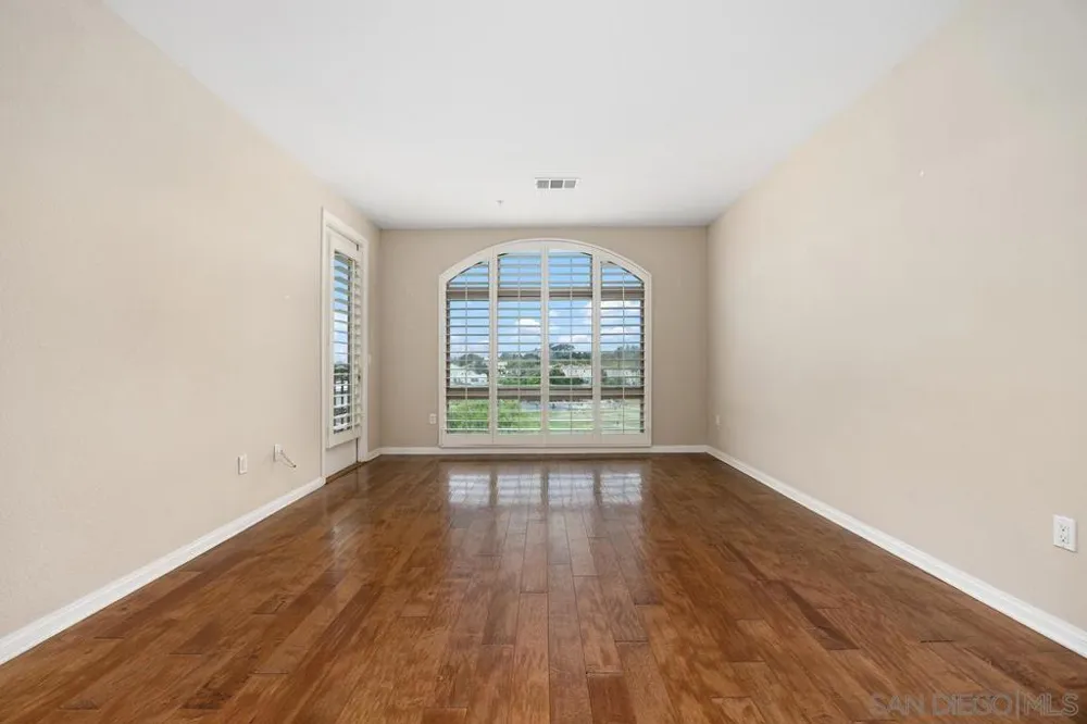 3877 Pell Place #429 San Diego, CA 92130