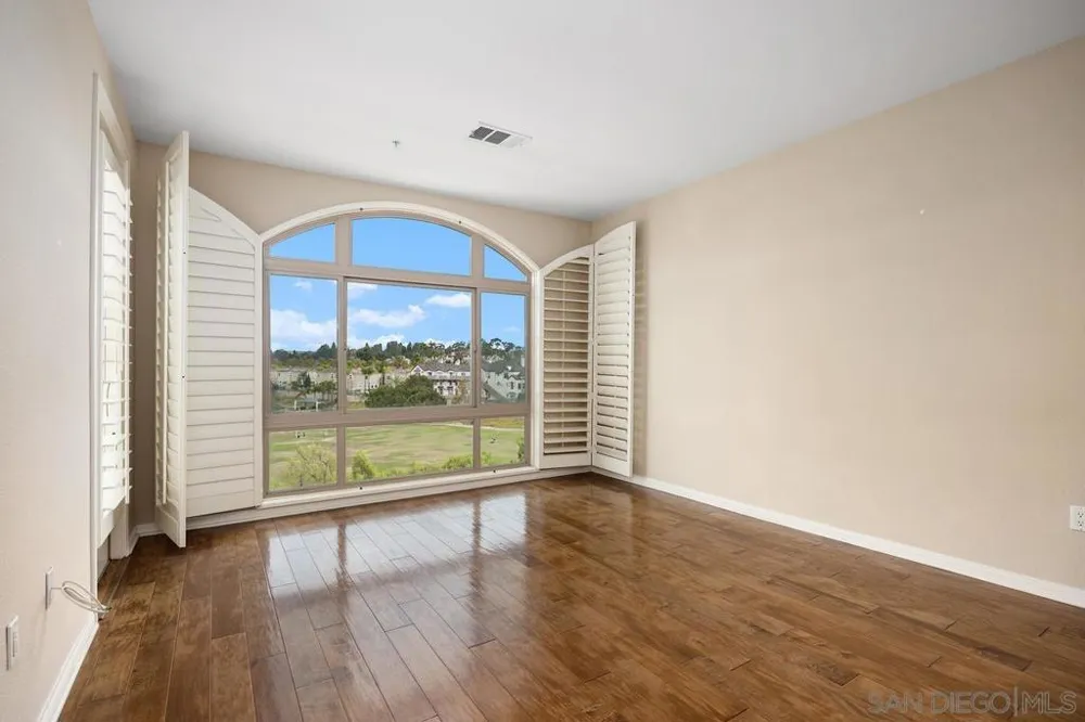3877 Pell Place #429 San Diego, CA 92130