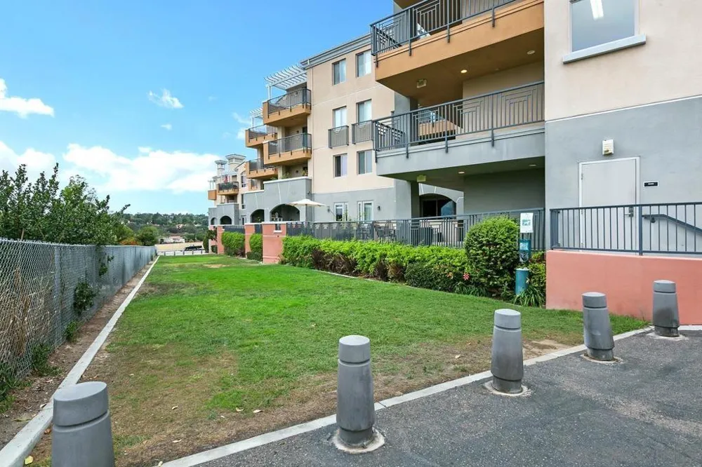 3877 Pell Place #429 San Diego, CA 92130