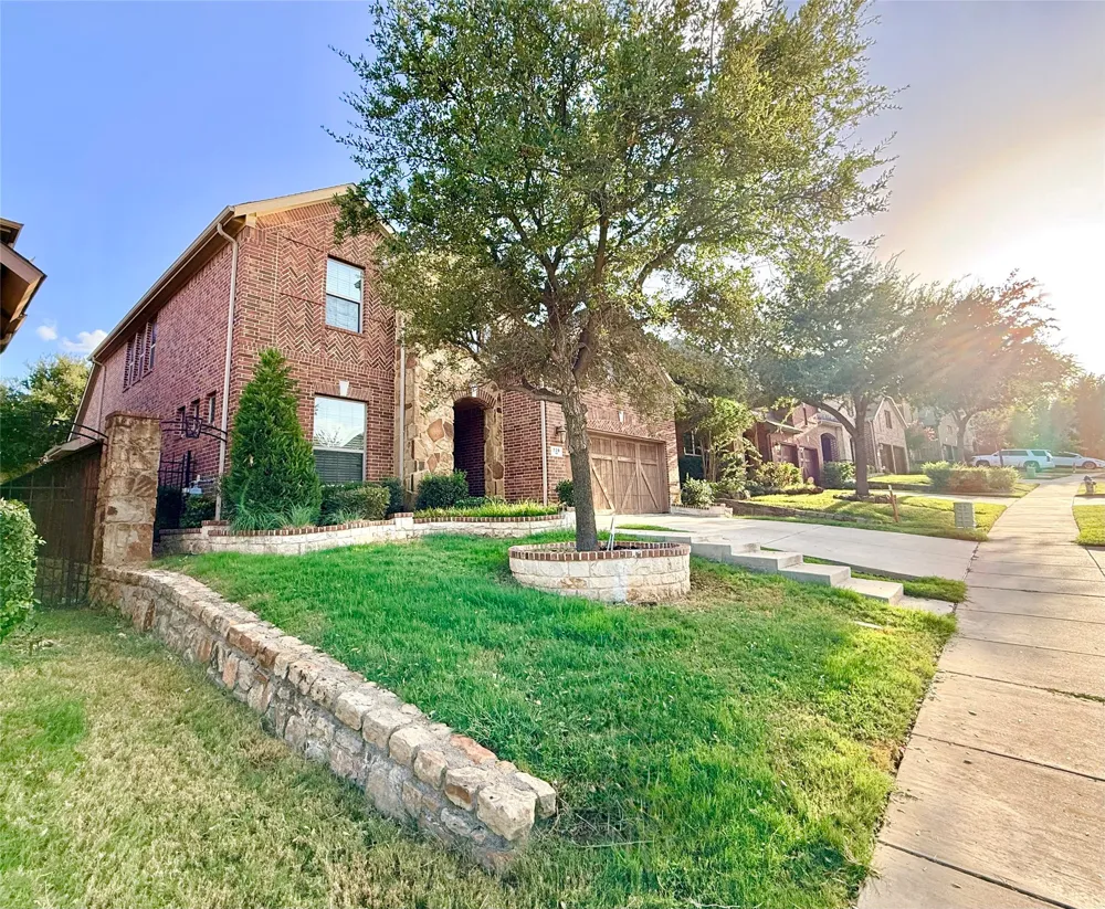 220 Rolling Fork Bend Irving, TX 75039