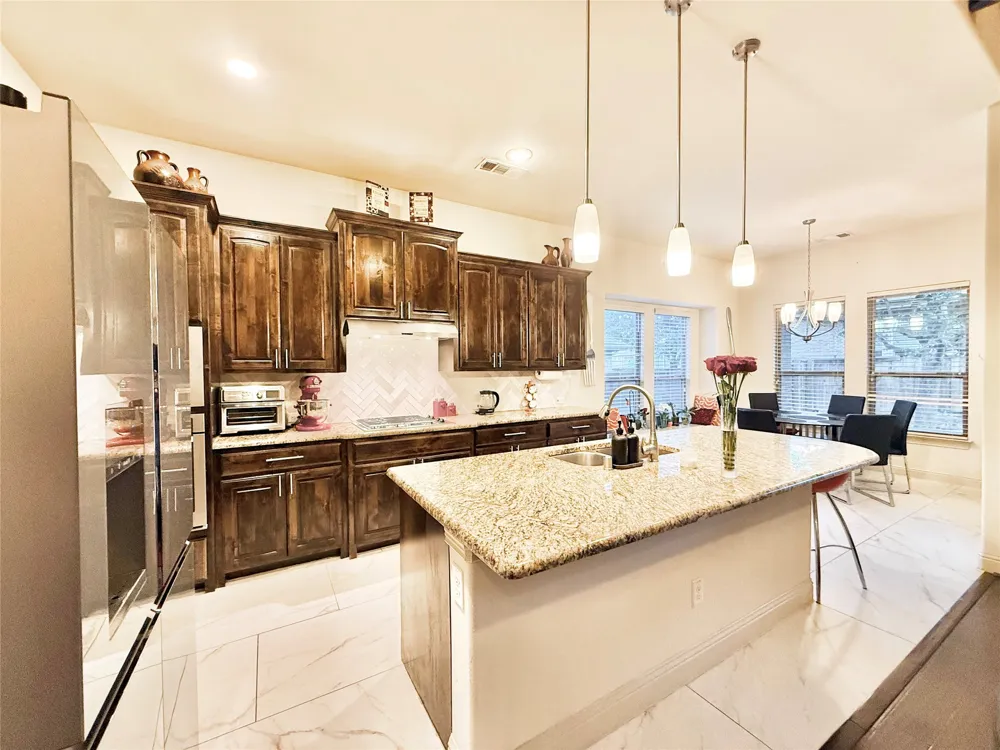 220 Rolling Fork Bend Irving, TX 75039