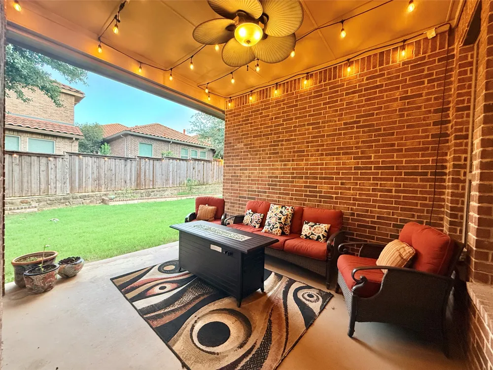 220 Rolling Fork Bend Irving, TX 75039