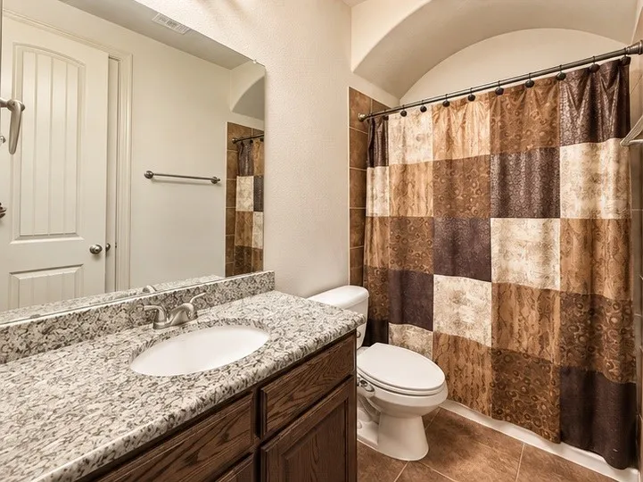 220 Rolling Fork Bend Irving, TX 75039