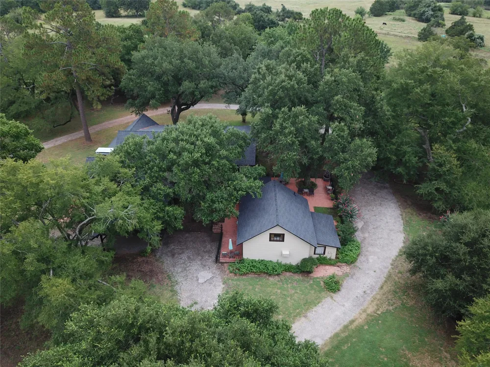1747 W Highway 84 Mexia, TX 76667
