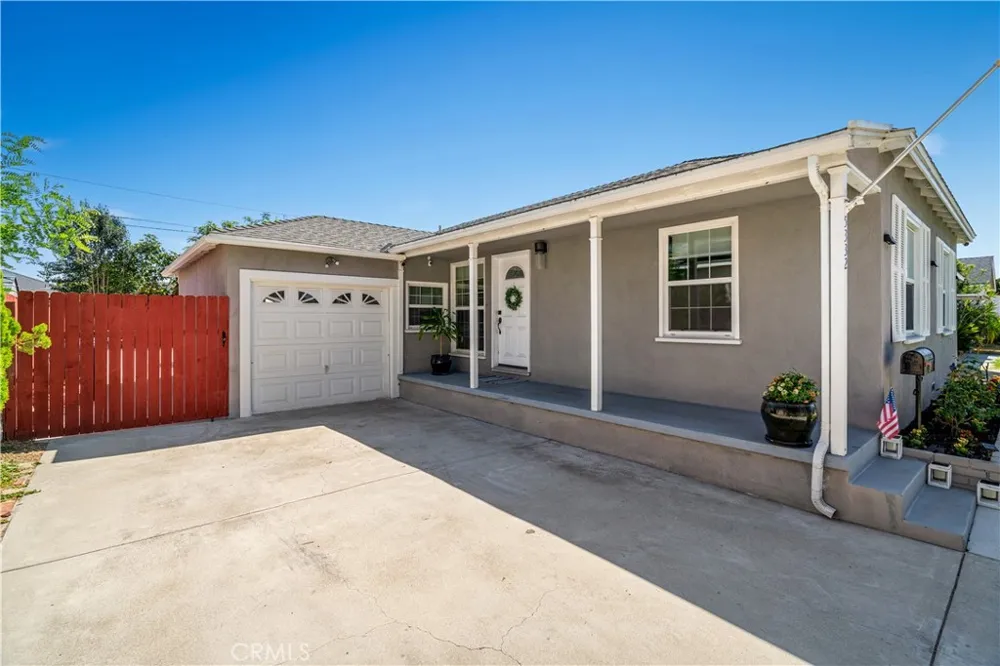 5332 Pearce Lakewood, CA 90712