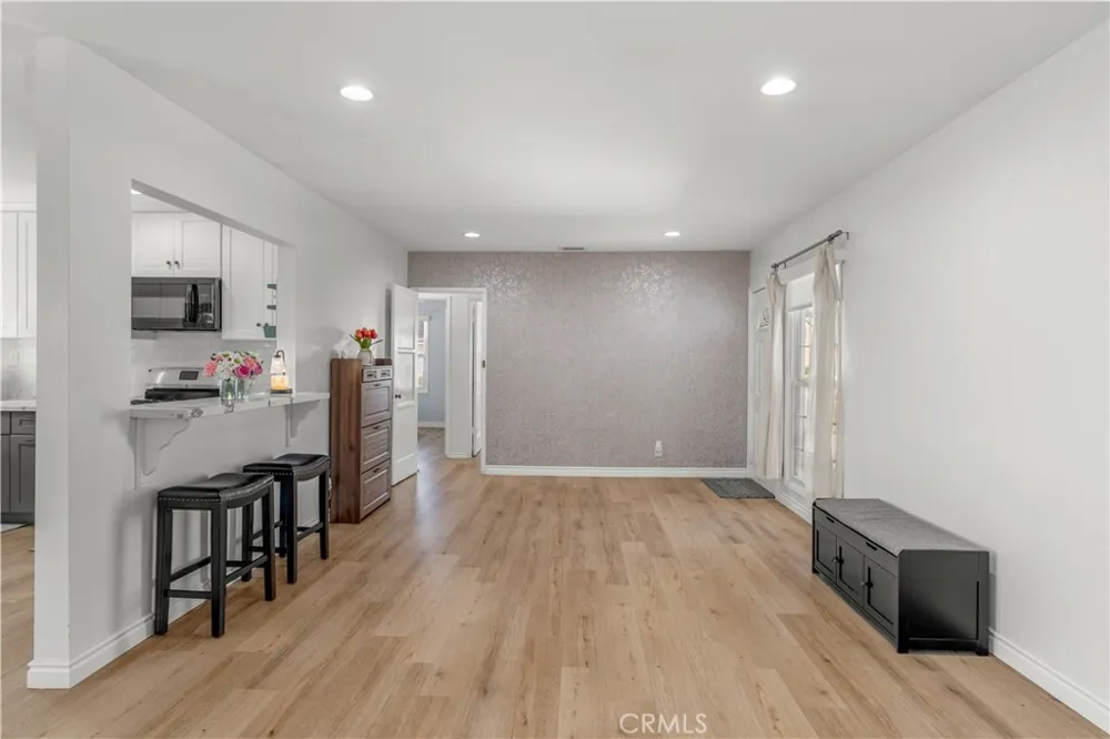 5332 Pearce Lakewood, CA 90712