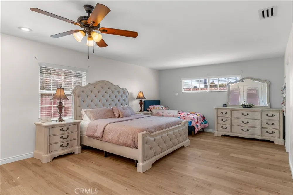 5332 Pearce Lakewood, CA 90712