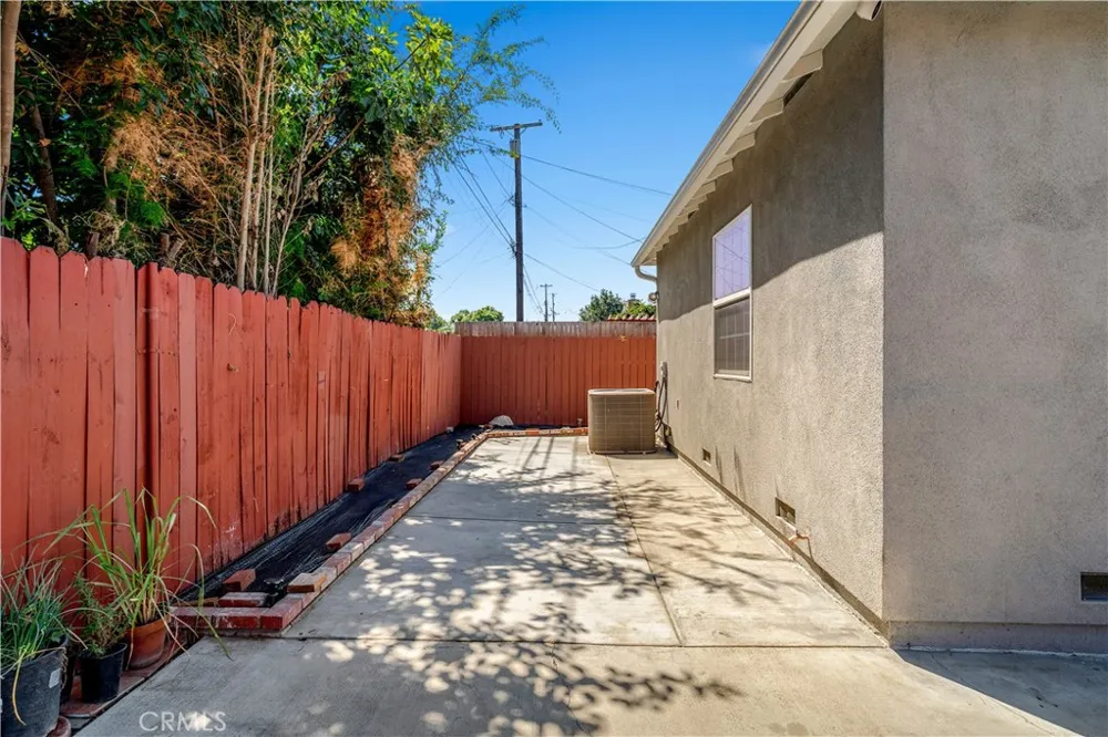 5332 Pearce Lakewood, CA 90712