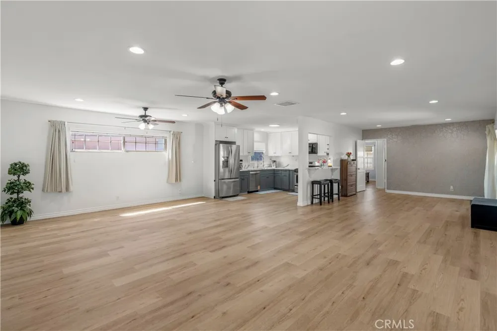 5332 Pearce Lakewood, CA 90712
