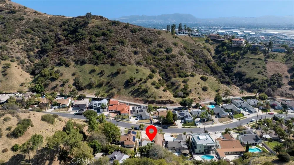 10025 Roscoe Boulevard Sun Valley, CA 91352